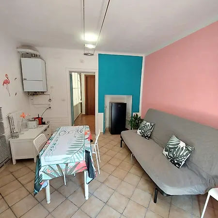 Lago, Colori Ed Energia Tiffany Maggiore Apartment