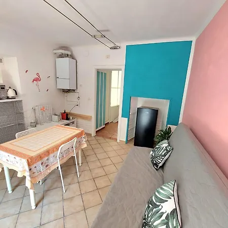 Lago, Colori Ed Energia Tiffany Maggiore Apartment *