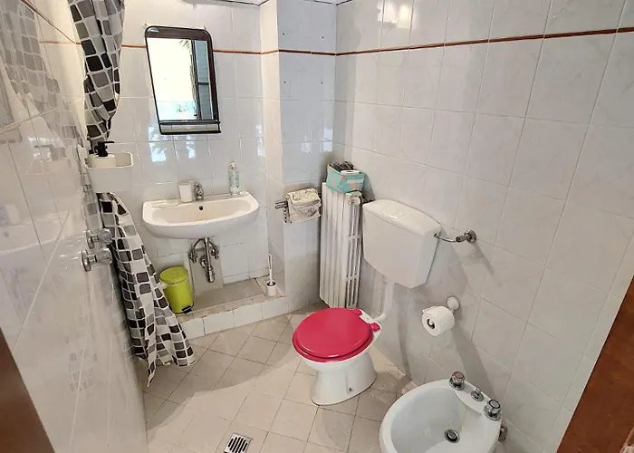 Lago, Colori Ed Energia Tiffany Maggiore Apartament